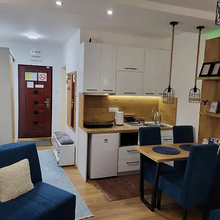 Nina, Kopaonik, Brzece, Kod Gondole Brzece