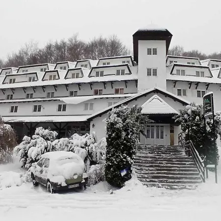 Nina, Kopaonik, Brzece, Kod Gondole