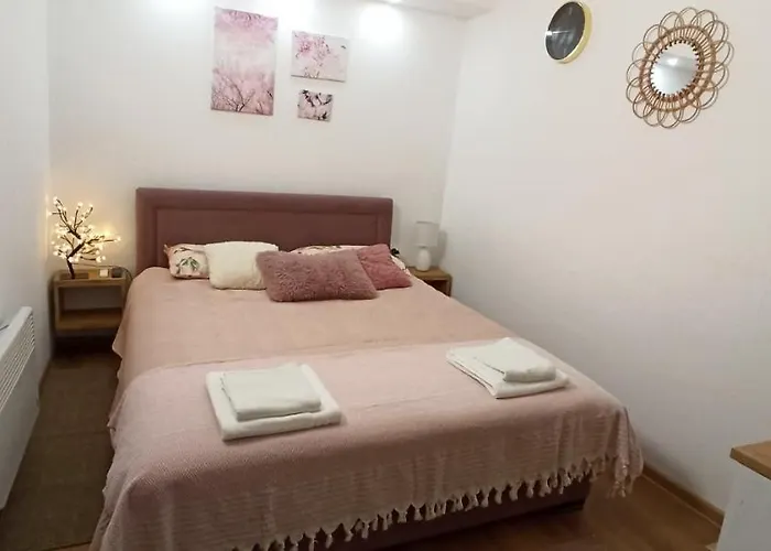 Nina, Kopaonik, Brzece, Kod Gondole *